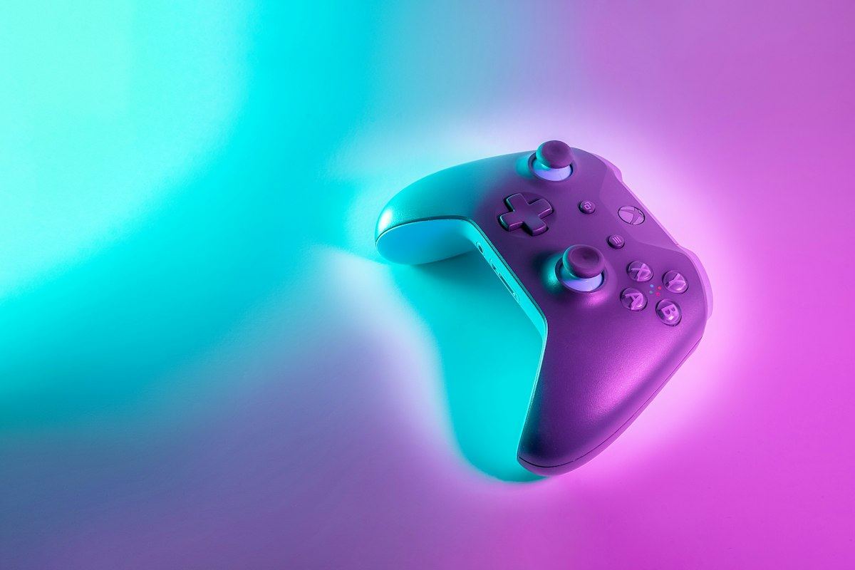 Controller showdown: hall-effect sticks vs. standard modules